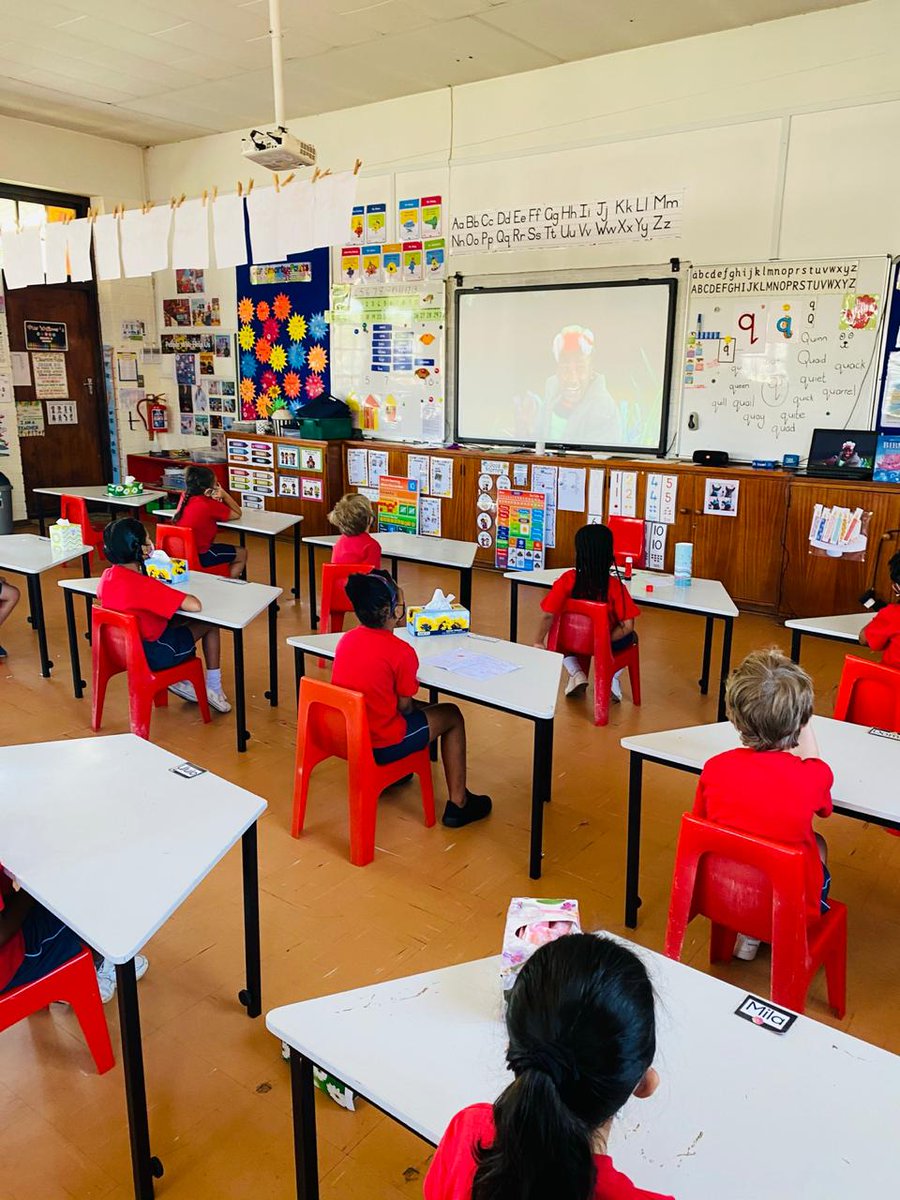 HookedonBooksSA's tweet photo. “Hooked on Books’ online show is absolutely brilliant. The clever usage of backgrounds and music have enhanced the viewing for children keeping them completely engrossed from beginning to end.  Brilliant concept in these challenging times.” 

- Katherine Smith, DLSHCC https://t.co/38fny9bReG