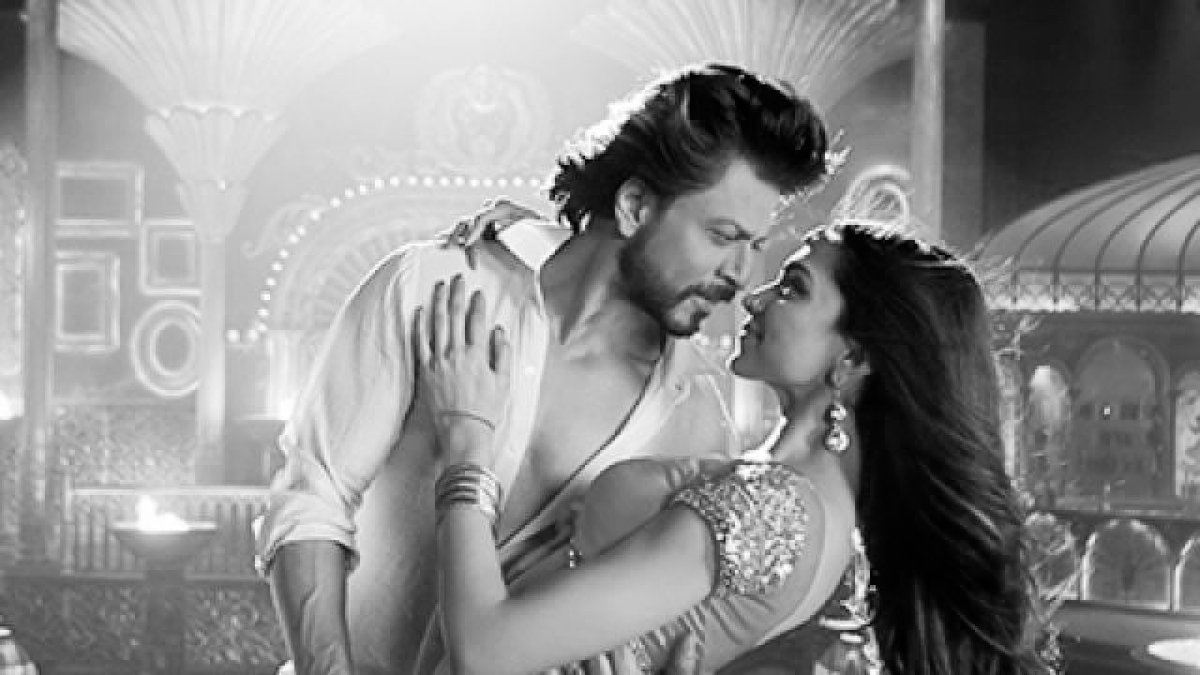  #HappyBirthdaySRK  #HappyBirthdayShahRukhKhan  #ShahRukhKhanBirthday  #ShahRukhKhan  #SRK  #SRK55  #SRKBirthday  #SRKDay  #DeepikaPadukone  #HappyNewYear