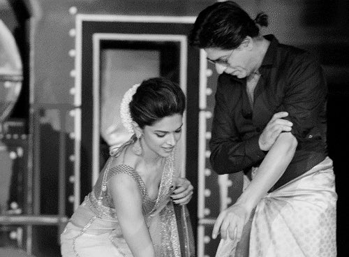  #HappyBirthdaySRK  #HappyBirthdayShahRukhKhan  #ShahRukhKhanBirthday  #ShahRukhKhan  #SRK  #SRK55  #SRKBirthday  #SRKDay  #DeepikaPadukone  #OmShantiOm  #ChennaiExpress