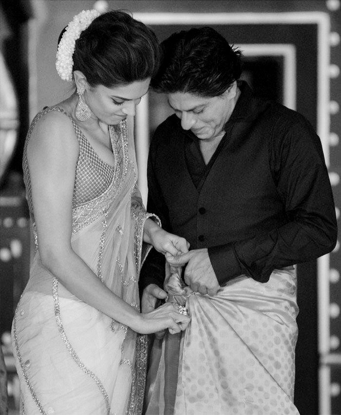  #HappyBirthdaySRK  #HappyBirthdayShahRukhKhan  #ShahRukhKhanBirthday  #ShahRukhKhan  #SRK  #SRK55  #SRKBirthday  #SRKDay  #DeepikaPadukone  #OmShantiOm  #ChennaiExpress