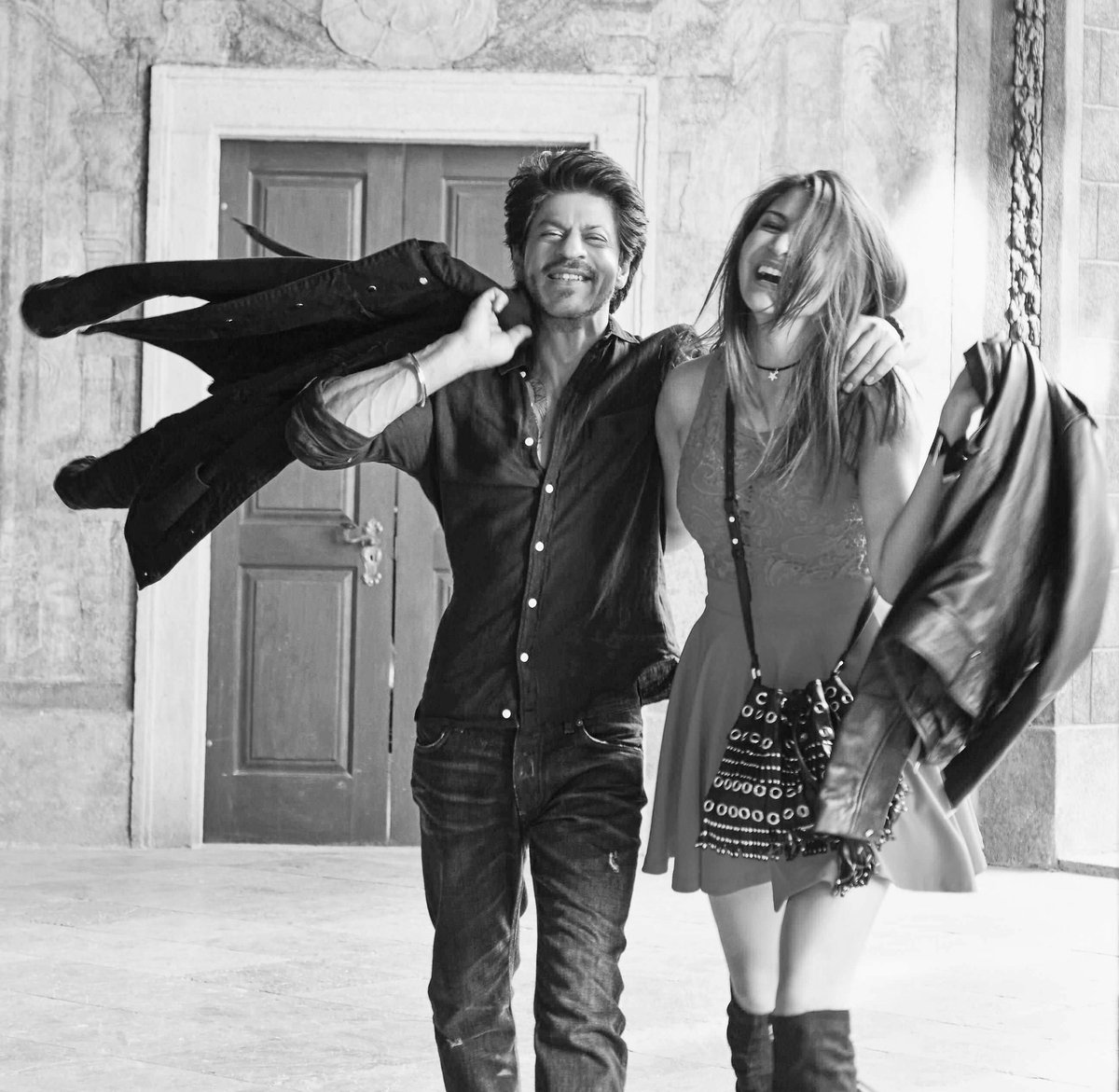  #HappyBirthdaySRK  #HappyBirthdayShahRukhKhan  #ShahRukhKhanBirthday  #ShahRukhKhan  #SRK  #SRK55  #SRKBirthday  #SRKDay  #AnushkaSharma