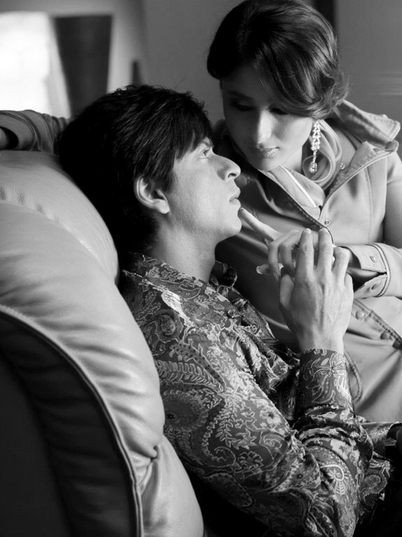  #HappyBirthdaySRK  #HappyBirthdayShahRukhKhan  #ShahRukhKhanBirthday  #ShahRukhKhan  #SRK  #SRK55  #SRKBirthday  #SRKDay  #KareenaKapoorKhan  #KareenaKapoor  #Don