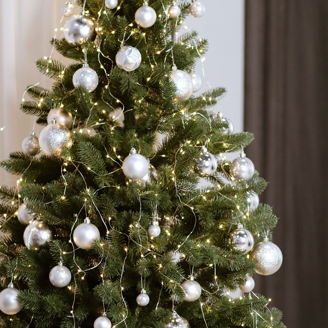 LashesRazor's tweet image. Well, Halloween is over...we are 𝐬𝐨 𝐫𝐞𝐚𝐝𝐲 for Christmas🎄