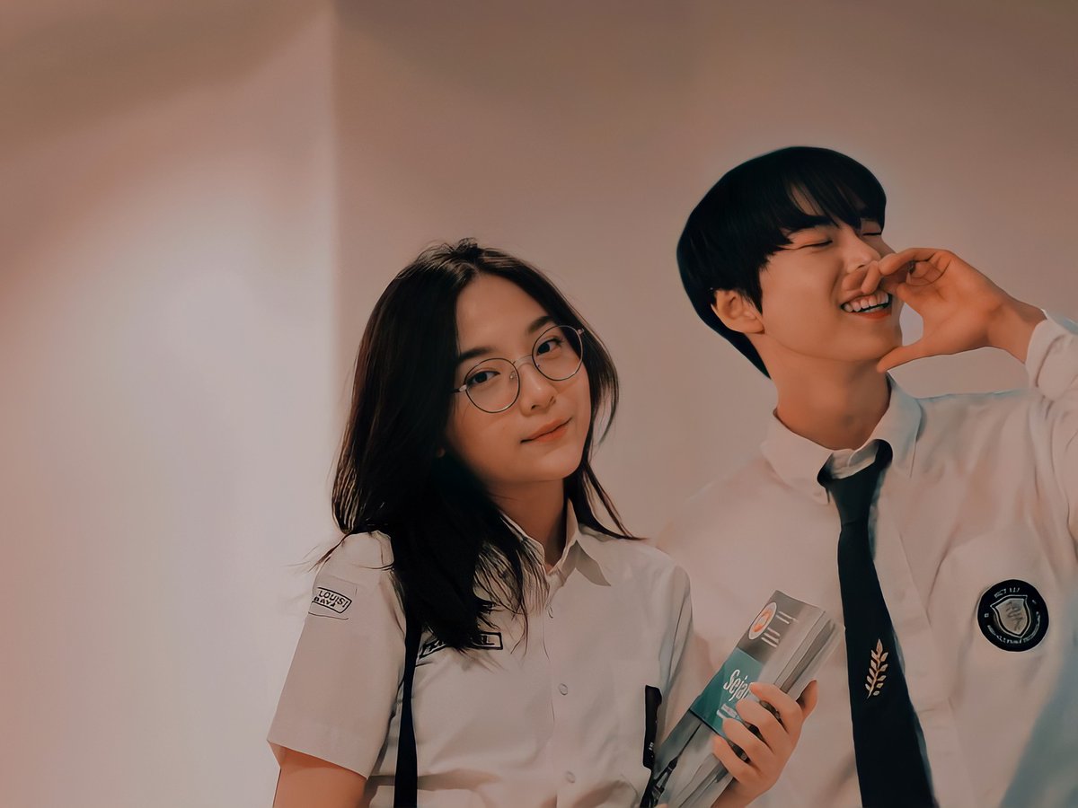 swooftly's tweet photo. @misellia_ junkyu sama misel sekelas, terus doyoung si ketos https://t.co/kLSNp5AyUk
