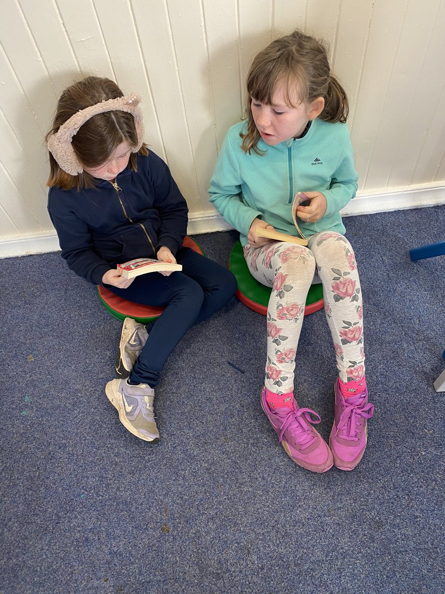 AuchterhousePS's tweet photo. Another brilliant day of Daily 5 in P1-4! I love seeing our learners encouraging and sharing their love of reading. The children also identified that they were using Article 12 and Article 28, the views of the child and the right to education. #AngusReads #literacy @AngusCouncil https://t.co/DEydCCYPjz