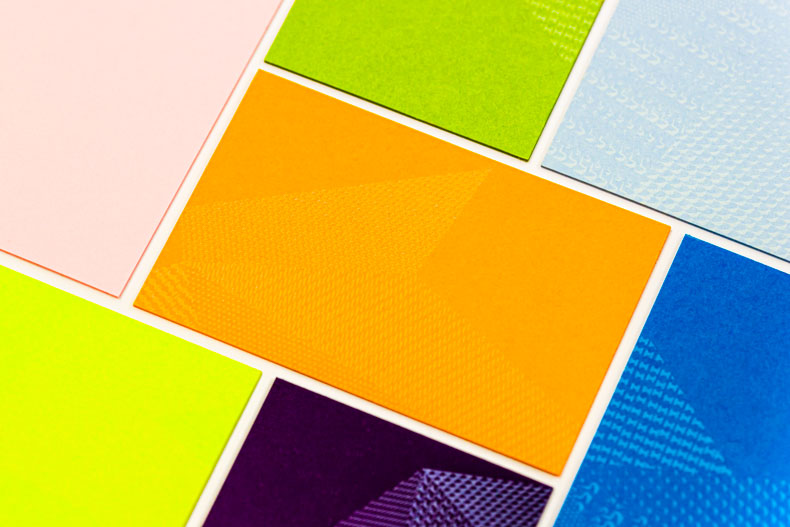 Wir liefern die beste Medizin gegen graue Gedanken: Knallfarben 🌈 Jetzt ordentlich in den Farbtopf greifen, dann klappt's auch mit der guten Laune wolf-manufaktur.de/bunte-akzente-…