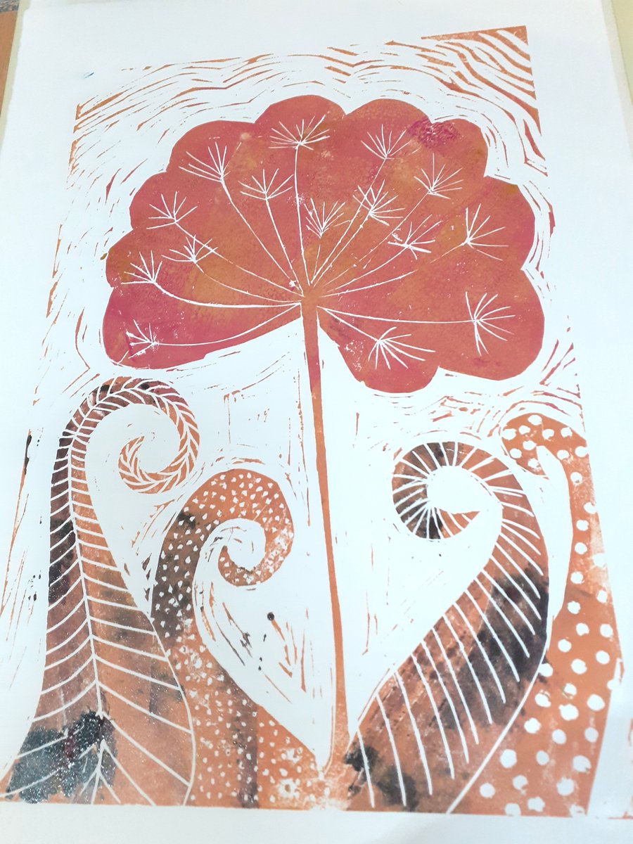 Tomorrow  LINO CUT print course xtra date ❤️  (Tue 3rd)  #Ullswater,  Botanics/Nature OR Xmas prints ~ Sue Rowland. Join us for a creative fun day out  while u can 🤗 £75 inc. tasty 2 course Aga lunch etc.  Book online here rebrand.ly/2020courses  Covid secure venue