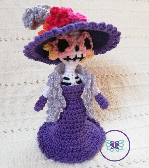 artesanarorg's tweet photo. 🏵️ ¡La Catrina mexicana convertida en Amigurumi! 🏵️
メキシコの死者の日のシンボル、"カトリーナ"のあみぐるみ。

#DiaDeMuertos #死者の日 https://t.co/Puk8cPSaFn