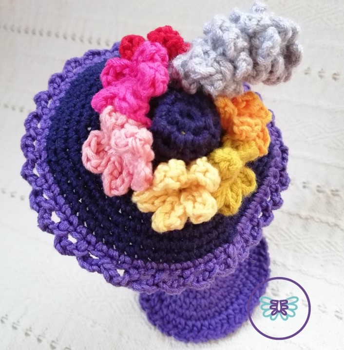 artesanarorg's tweet photo. 🏵️ ¡La Catrina mexicana convertida en Amigurumi! 🏵️
メキシコの死者の日のシンボル、"カトリーナ"のあみぐるみ。

#DiaDeMuertos #死者の日 https://t.co/Puk8cPSaFn