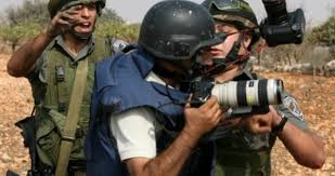 MemoHamada16's tweet image. #PalestinianJournalists work under difficult and dangerous conditions. #TruthNeverDies