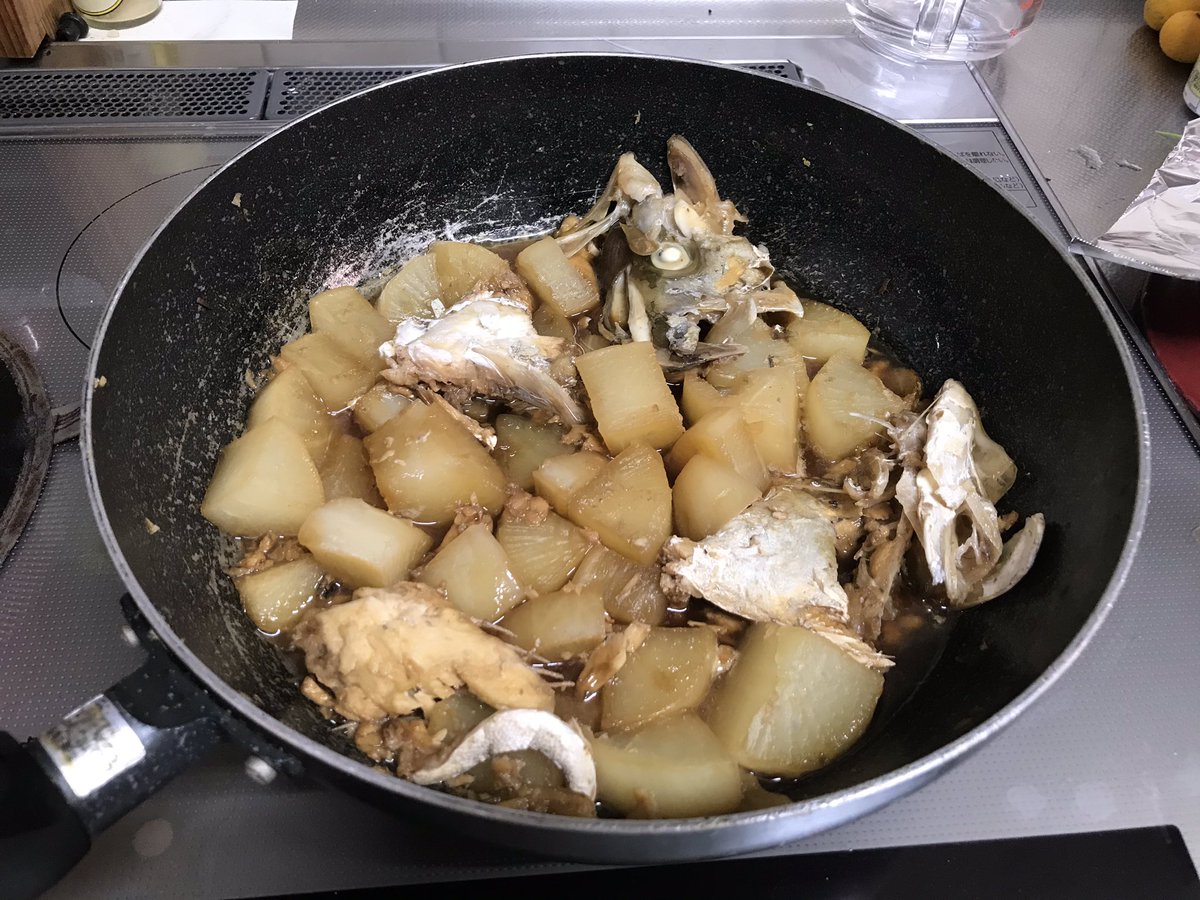 うし コレは何でしょうか 魚の胃袋です 食べられるらしいので酒の肴にしました コリコリして美味しい カンパチは鰤の仲魔なので大根と煮ると旨いかもって 味が染み込むのは多分明日 うし コレは何でしょうか 魚の胃袋です 食べられるらしいので酒の肴にしました コリコリして美味しい カンパチは鰤の仲魔なので大根と煮ると旨いかもって 味が染み込むのは多分明日