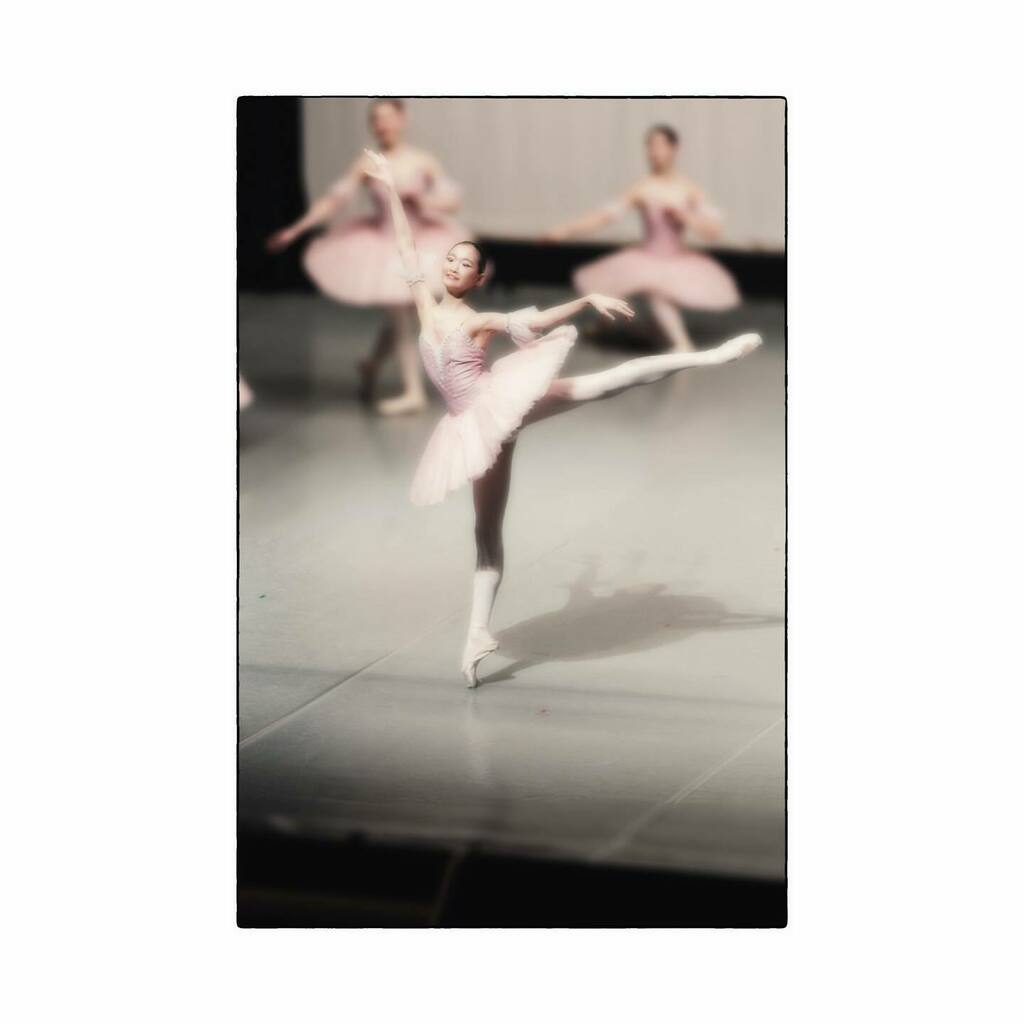 みくりゅ A Twitter 美しいということ Ballet Ballerina Blackandwhite Frais Classicballetfrais Kagoshima バレエ バレリーナ 美しいということ ファインダー越しの私の世界 写真好きな人と繋がりたい プロフェッショナル T Co Chvnlmefgq