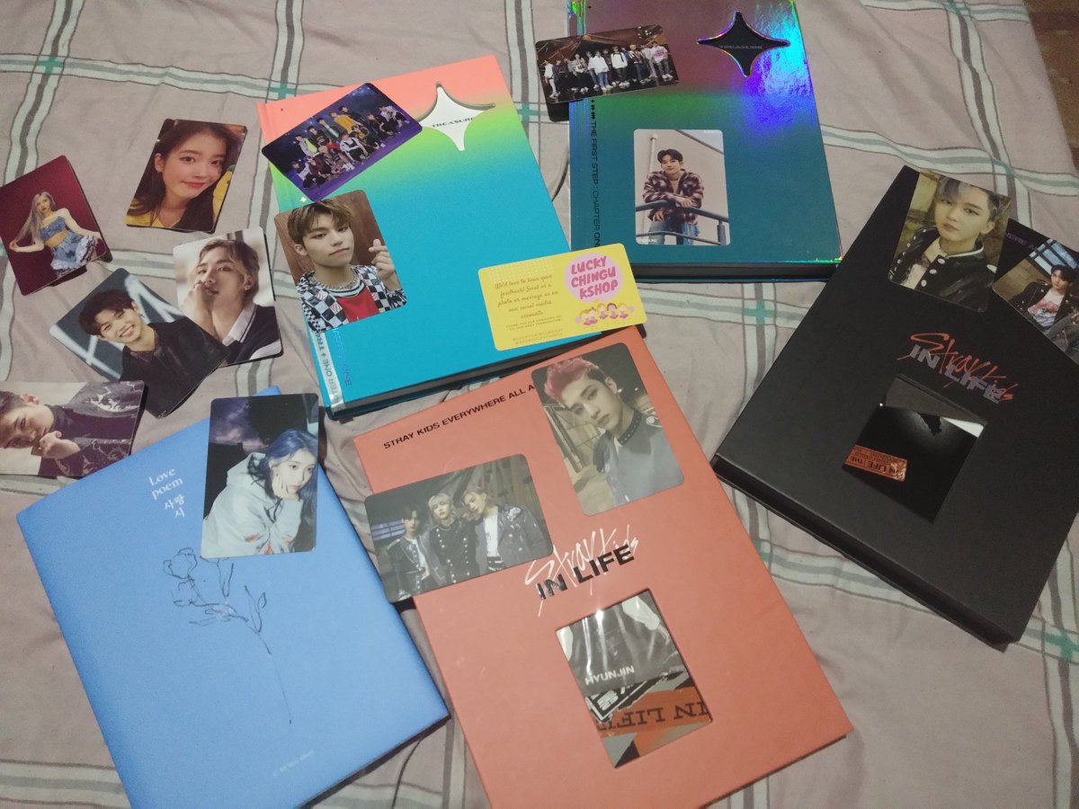 teuhijunkyu's tweet photo. My albums arrived!!! Thank you @shopluckychingu sa Freebies 💛💛 More orders to come 🙈
#STRAYKIDS_INLIFE
#TREASURECHAPTERONE
#IU_LOVEPOEM
#LUCKYCHINGUFEEDBACK https://t.co/c5qeBRqpJi