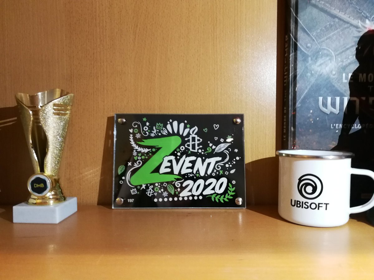 Plaquette #Zevent2020 : ✔️

Elle est absolument magnifique 🥰