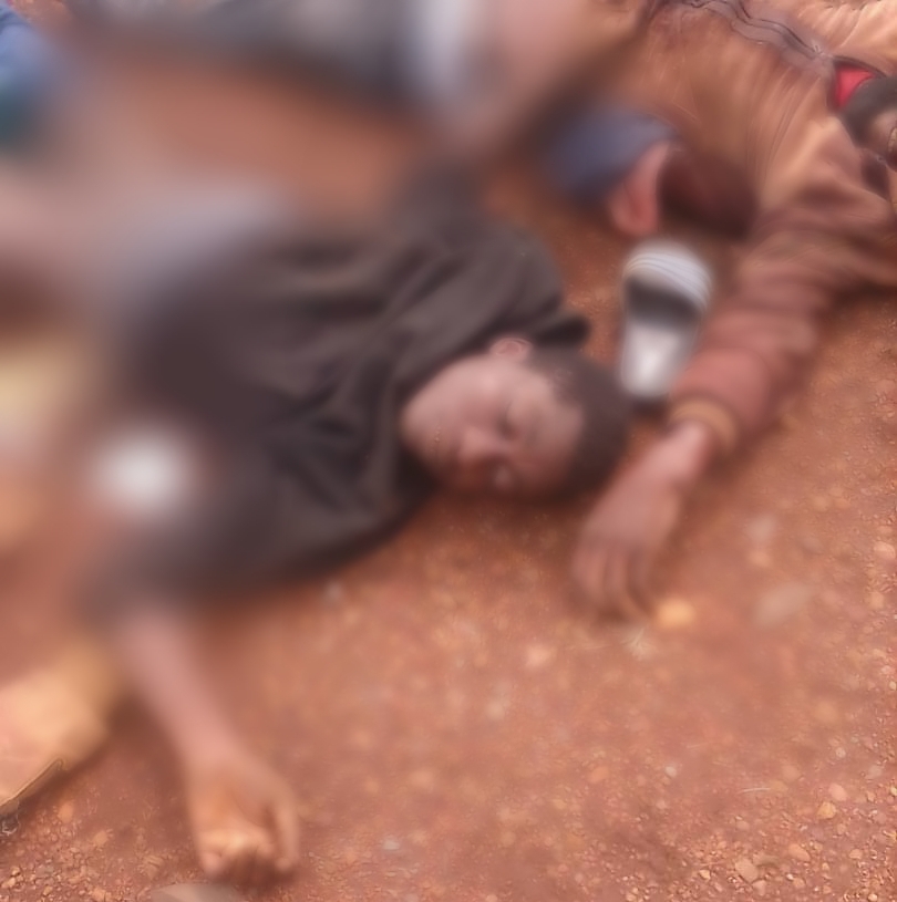 MimiMefoInfo's tweet image. Three civilians have been killed this morning as soldiers raided Boh Etoma-Three Corners, Bali Nyonga in the North West region.

Motorbikes were also set ablaze and shops looted by the soldiers during the raid.

MMI