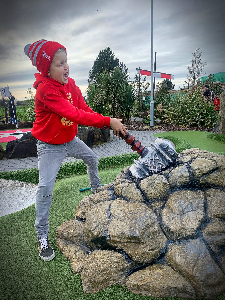 ⚔️⛳️🥇Cracking afternoon at Viking Quest Adventure Golf up at Moreton Hills Golf Centre. Managed to get the W 😁, but the ace took the golden coins! 🥇⛳️⚔️