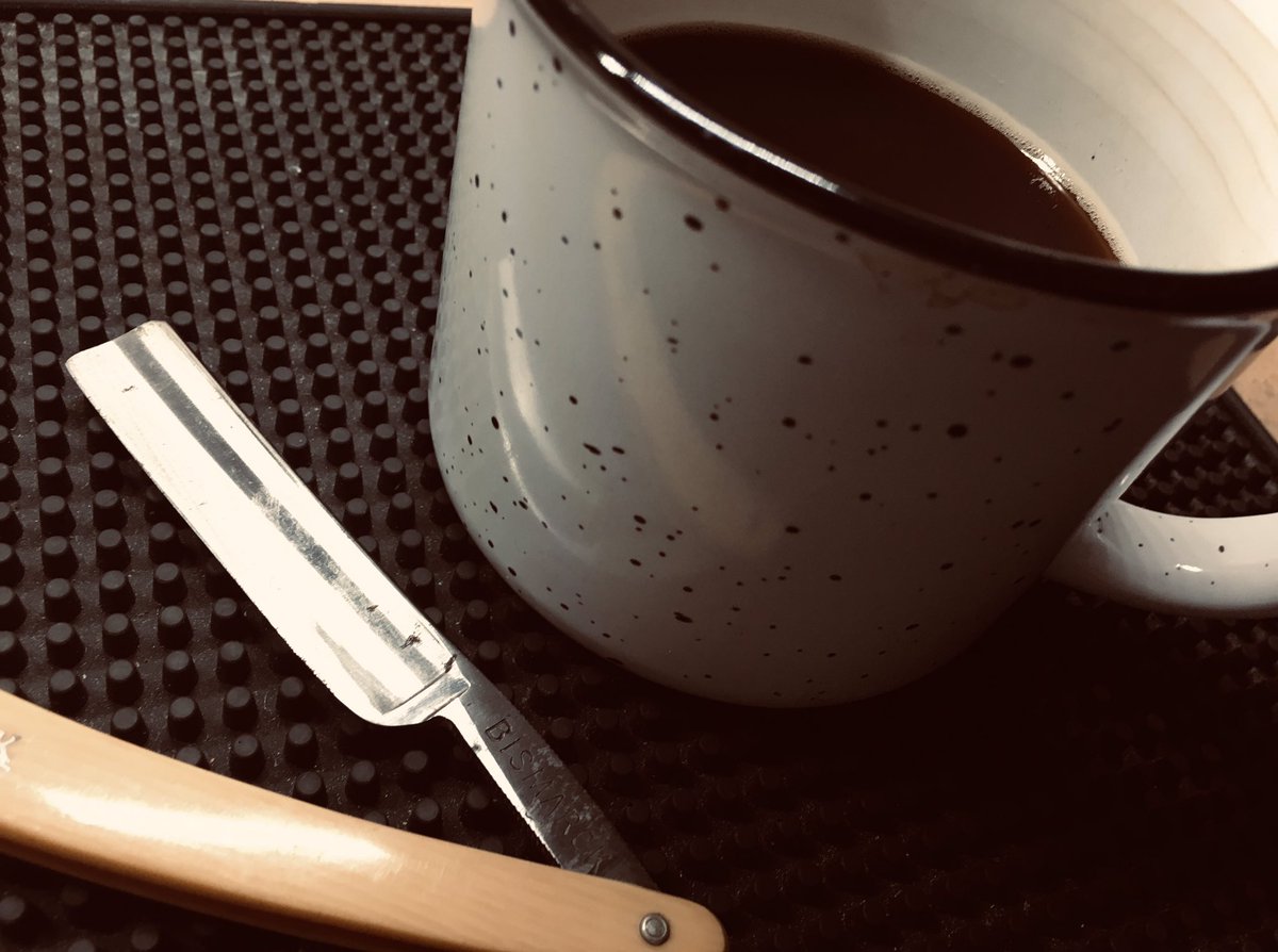 TSMercantile's tweet image. Happy Monday!
TheShaveMercantile.com #ontheworkbench