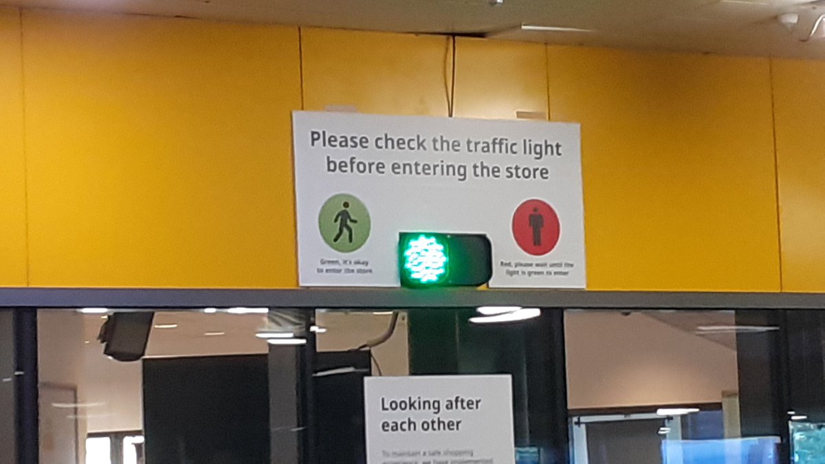 TatoCoventry's tweet photo. At IKea Milton Keynes, but stopping g and starting before I can get in. https://t.co/i0nDArlWGE