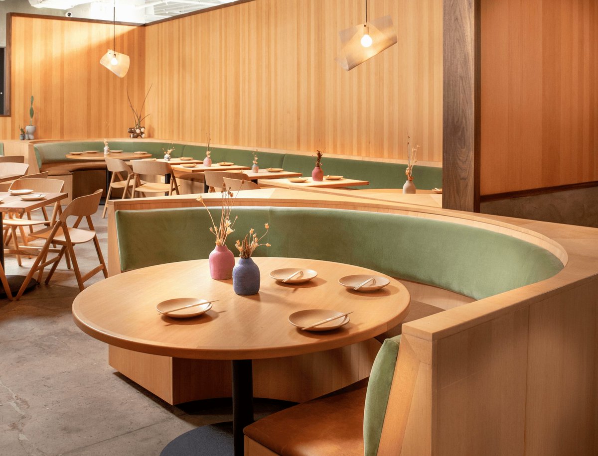 Case_Furniture's tweet image. Japanese restaurant Rule of Thirds opens at A/D/O by MINI featuring the Narin Folding Chair designed by @_DavidIrwin 
Read the full article on @onofficemag bit.ly/3oNmSn5
