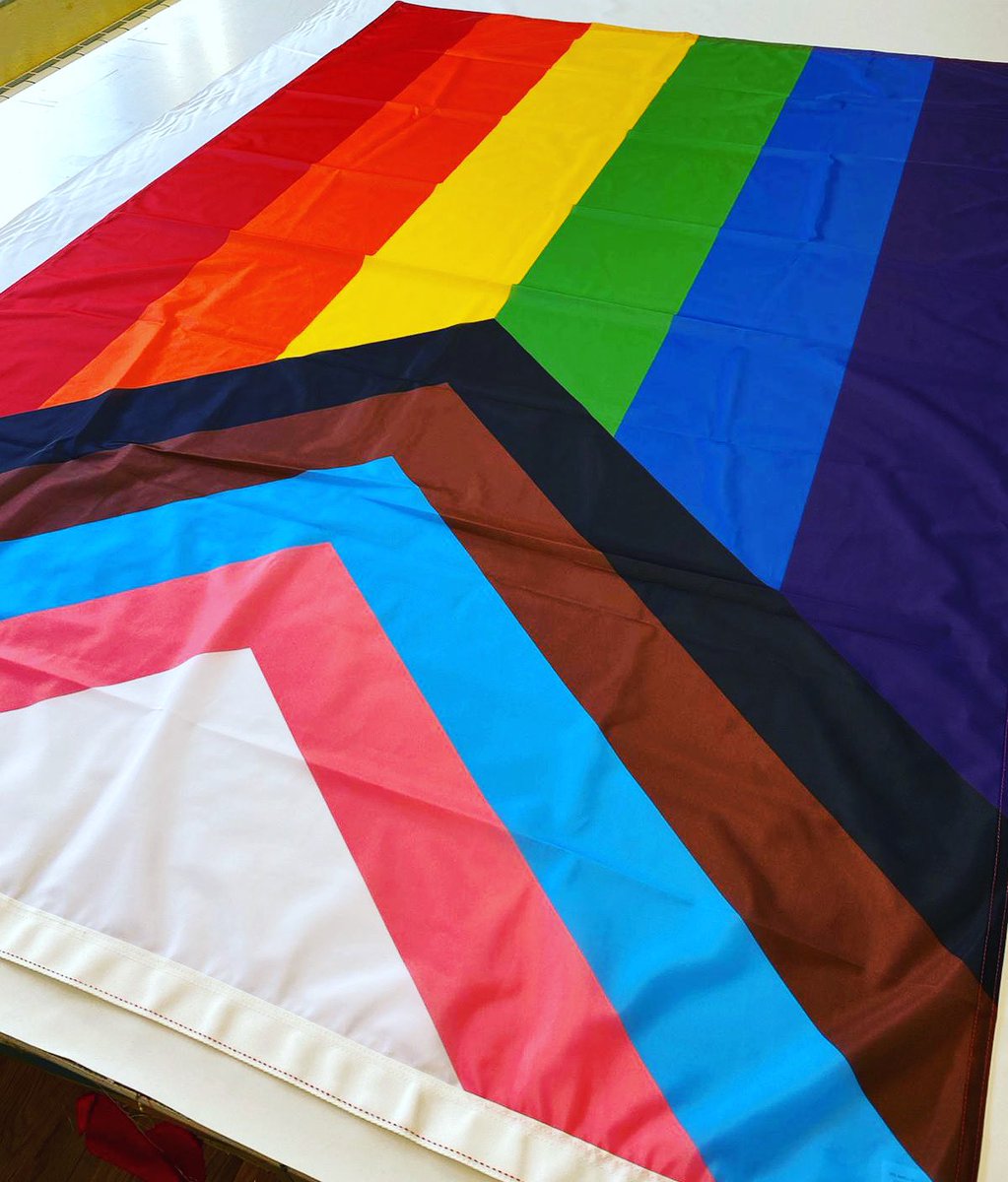 FlagsUK's tweet photo. Progress Pride Flags. Now available to order online. 13 different sizes, 8 fitting options, all made In House.
https://t.co/bmsPrR96Ut
#pride #progresspride #progressprideflag #flag #flags #madeinbritain #flyingcoloursflagmakers #lgbt #lgbtq🌈 #lgbtq #lgbtpride https://t.co/9LtzVnnoGd