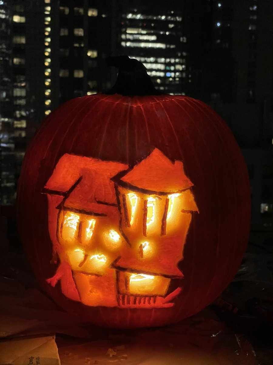 Thinks Wife tweet media