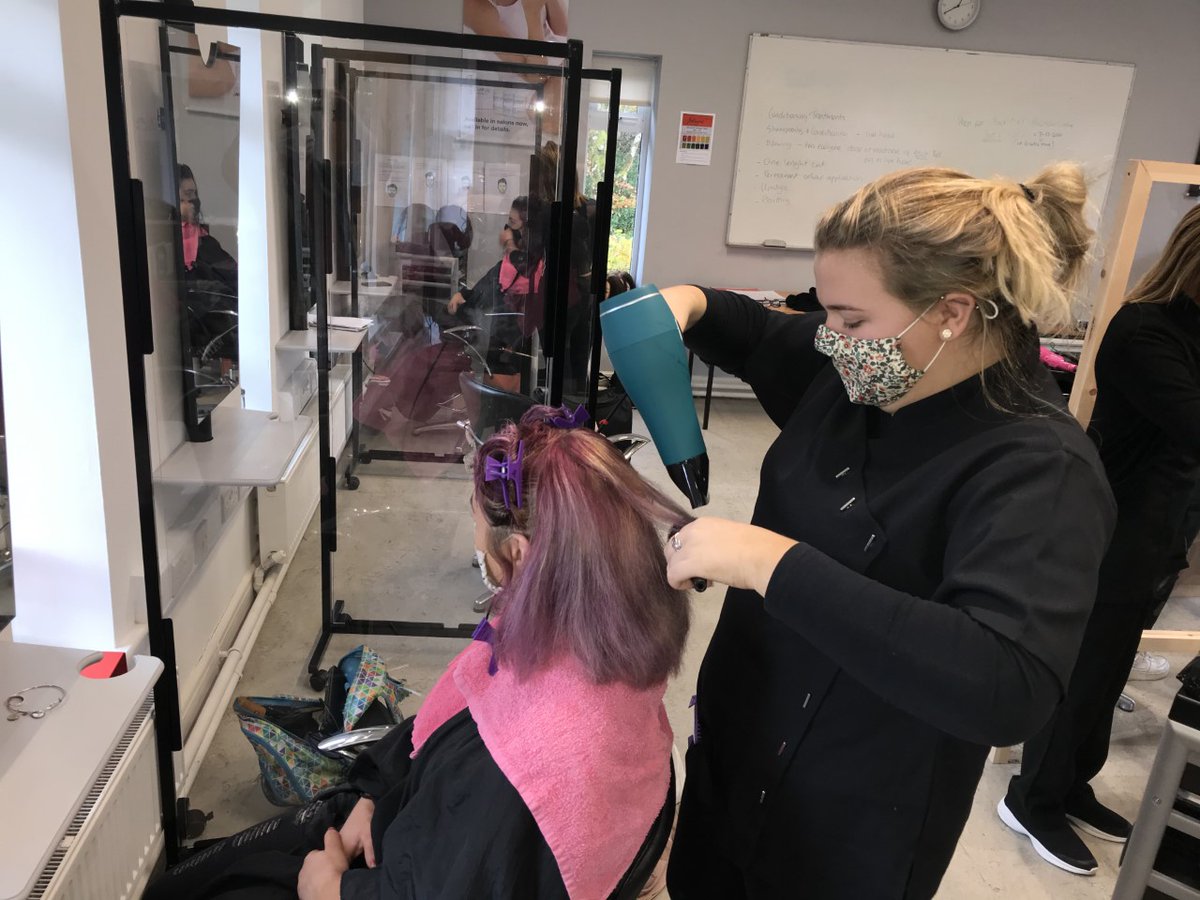 westcorkcampus's tweet photo. Our Hairdressing student were delighted to learn some new practical skills in styling this morning! Their teacher Caroline even got the chance for a re-style! #practicalskills #creativestyling #hairdressing #skibbereen https://t.co/Q9Hjx79xjC