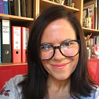 A final week of hello to swan artist, Heather Horsley Illustration, she is a Burton based Artist, Printmaker and Illustrator who produces various styles of greetings cards, wraps and surface pattern design.

heatherhorsley.com