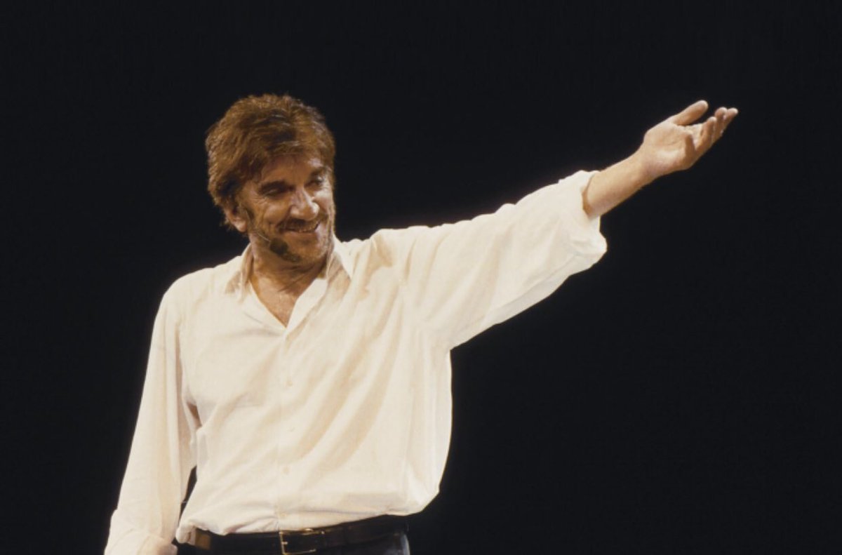 Un altro mostro sacro ci ha lasciato .... R.I.P Gigi!
#gigiproietti #artist #italy