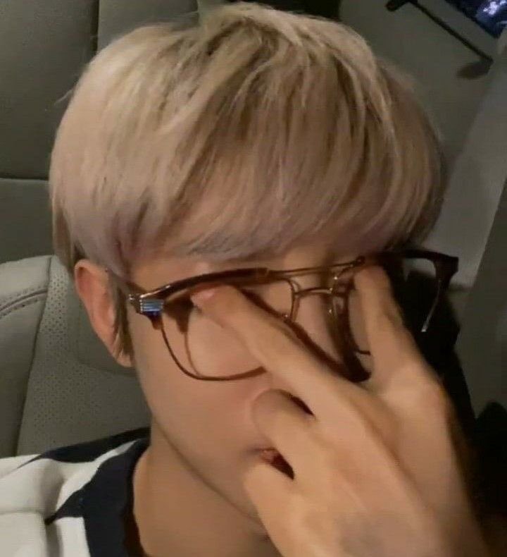 NCT & WayV memes. A thread ctto 