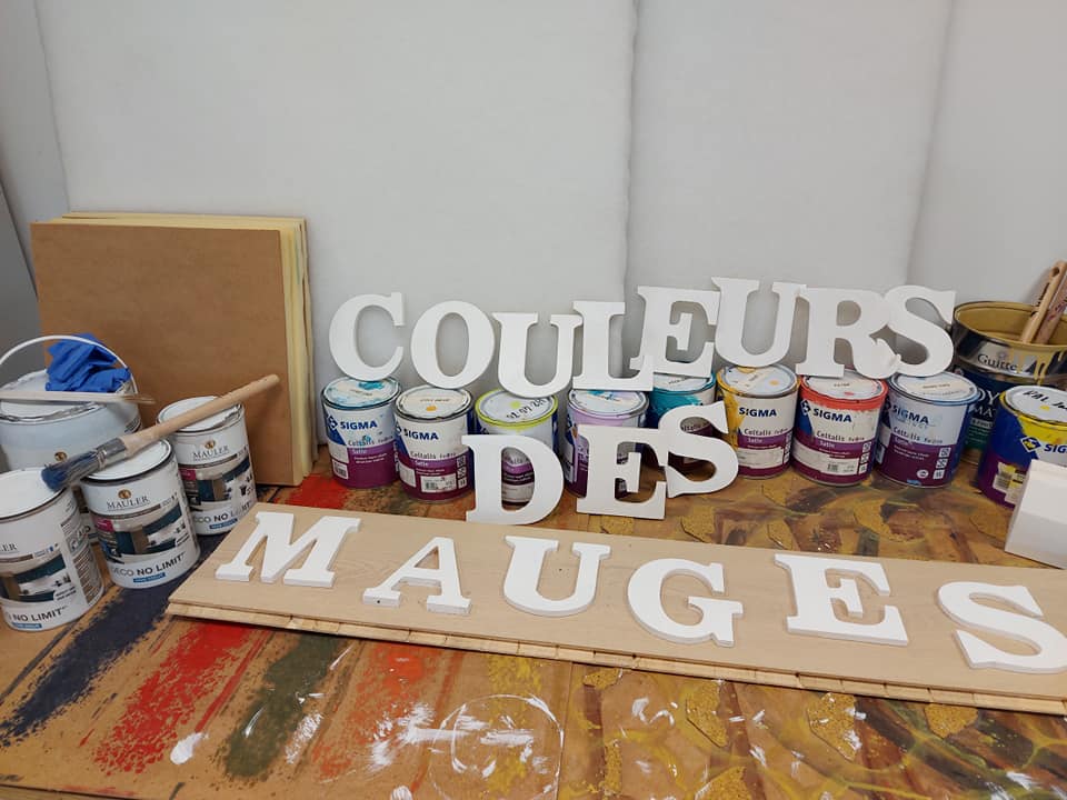 JBpeintures's tweet photo. Pas le temps au #confinement des couleurs toutes l'année avec Couleurs des Mauges pour votre déco intérieure #decoration #peinture #renovation #conseils . Dans notre atelier et show-room. https://t.co/cKSV8AMXWq