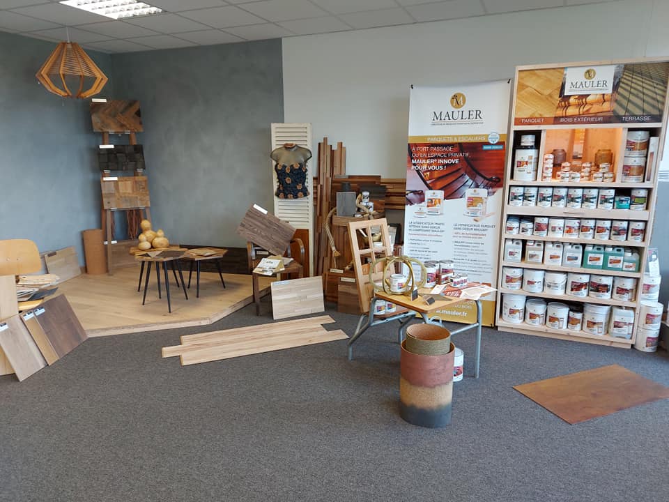 JBpeintures's tweet photo. Pas le temps au #confinement des couleurs toutes l'année avec Couleurs des Mauges pour votre déco intérieure #decoration #peinture #renovation #conseils . Dans notre atelier et show-room. https://t.co/bSxlHkk0vn
