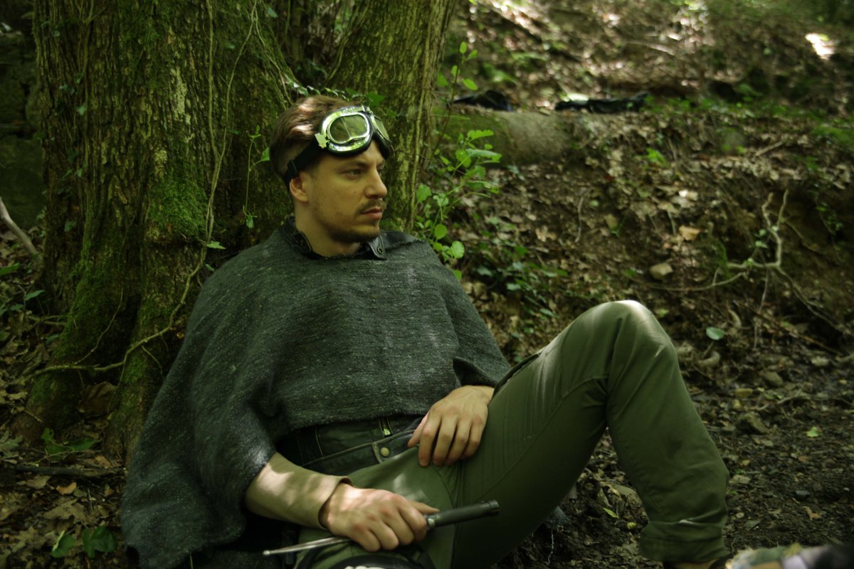 The action packed post apocalyptic indie film is available on Amazon : bit.ly/AbNegative_on_… (Free with Prime)
#supportindiefilm #Movienight #virus