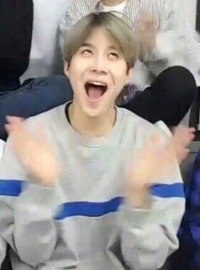 NCT & WayV memes. A thread ctto 