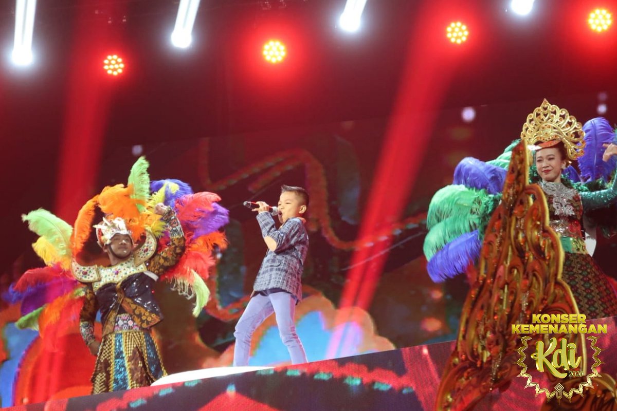 KDIOffc_MNCTV's tweet photo. Opening meriah dari Konser Kemenangan #KDI2020 . https://t.co/fxw3xYlNID