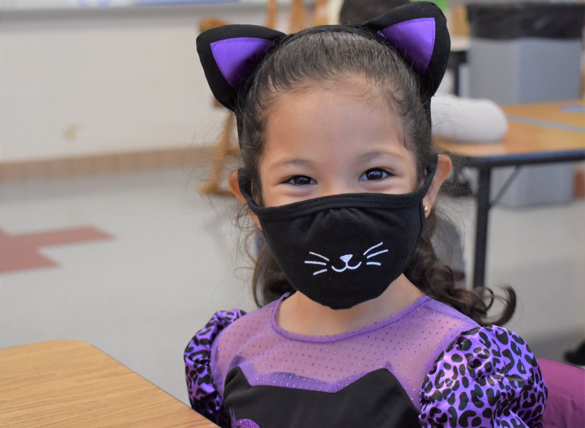 StJudeRCS's tweet photo. Happy Halloween!  Our bulldogs brought their spirit last Friday.  Check out our Google folder for more photos: https://t.co/3bn6seYRYG
@ADWCathSchools #ADWcommUNITY https://t.co/SKgV4nT2dA