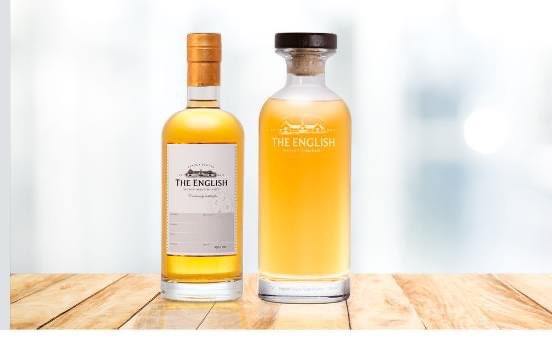 englishwhisky's tweet photo. ✍️🥃 PERSONALISE YOUR WHISKY 
Create a personalised label or bespoke engraved decanter online with your choice of The English Whisky and have it delivered direct to your door within 7 days.
The perfect Christmas gift from only £52.50
Shop - https://t.co/baXayizZTd https://t.co/qX6fhMgKWM