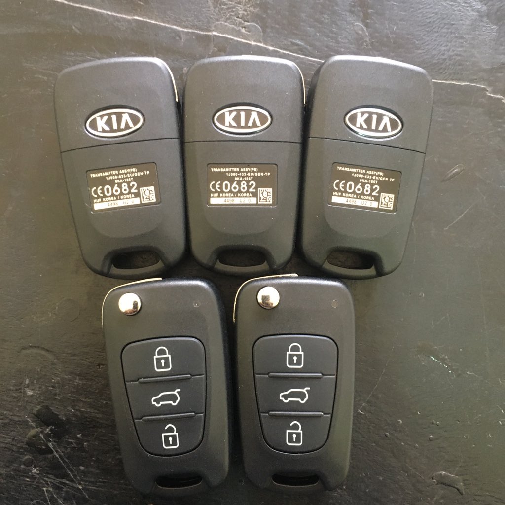 AutokeyKenya's tweet image. We stock all types of Keys including the latest vehicle models. ✅✅

Have only one key? Don’t wait till you loose it. 

Call us for a free quote. 

☎️0797118699

#keyduplication #Keyreplacements #autokey