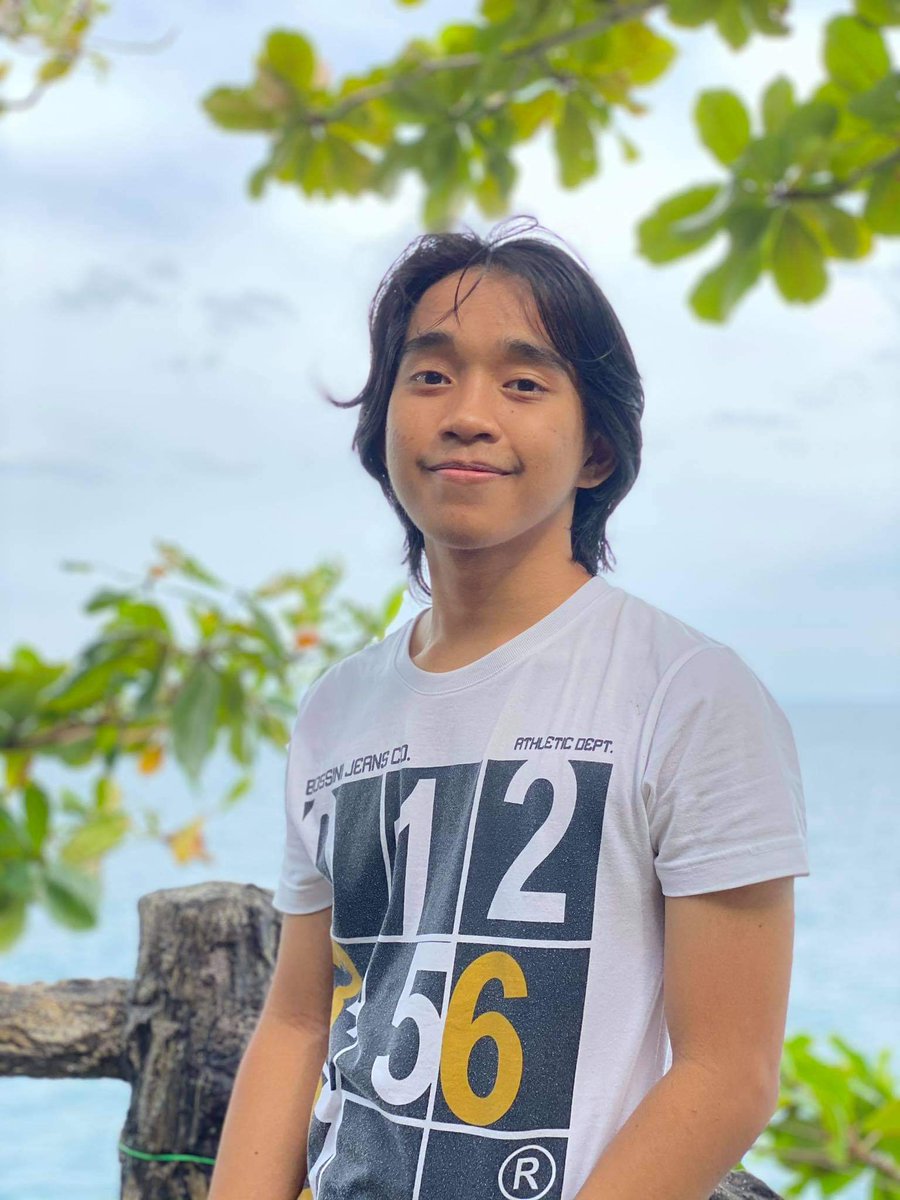 yyyyynnc's tweet photo. Kay rare man kayko mo flex niya, so pagbigyan HAHAHAHAHA charot 🤪

I suck at captions pero attractive jud kaayo siya bisag simple ra nga shirt iyang gi wear huhu 🥺💗 @bIahhIStaken https://t.co/taBLnmfoKp