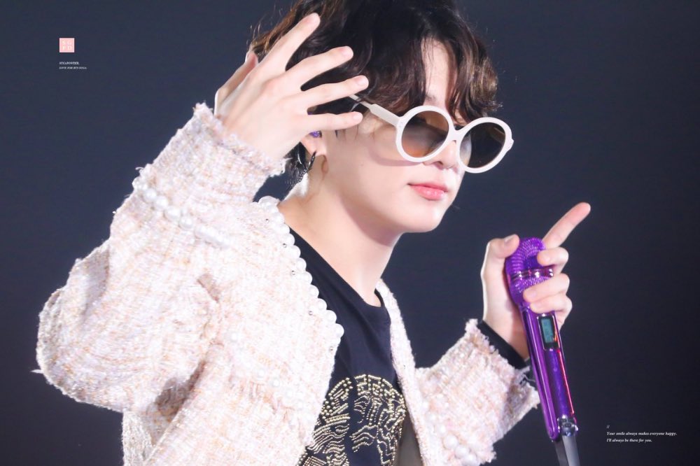 jungkook pics tweet media