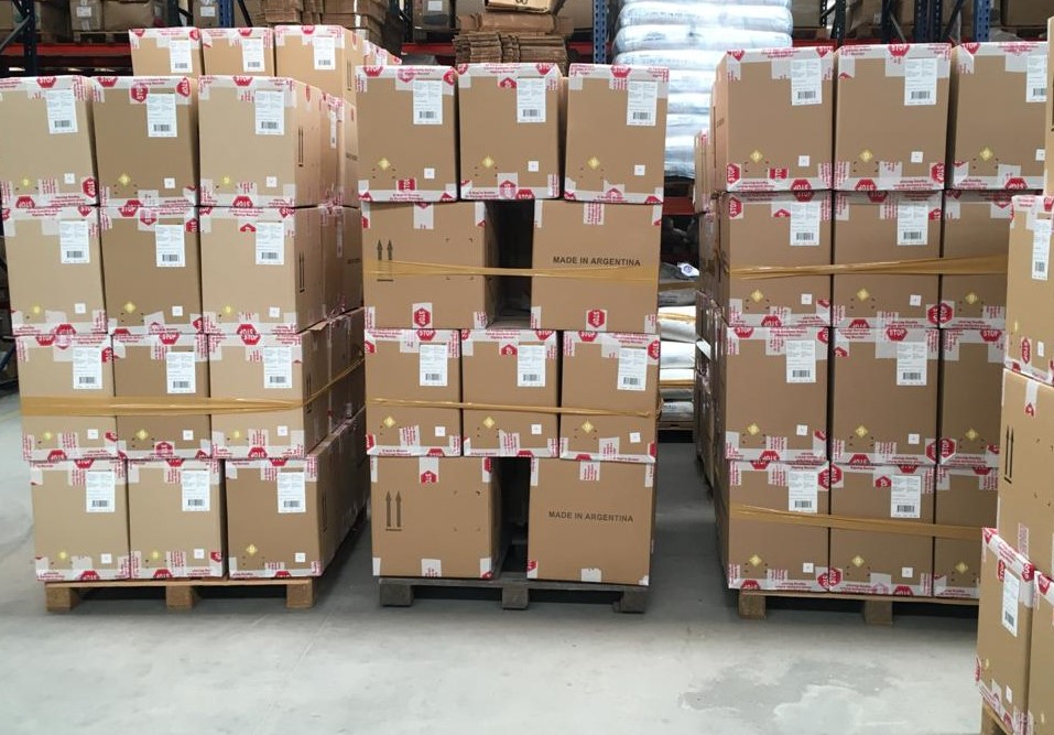 distrinando's tweet photo. Seguimos haciendo Historia 🙌

Reciente exportación de Crocs producidas en Argentina a las tiendas de Estados Unidos 🇺🇸

Producción Argentina. Orgullo Nacional 🇦🇷
@alferdez @KulfasM @arielschale

#Distrinando - Desde 1934 - Empresa Familiar https://t.co/Nwa9PFpejN