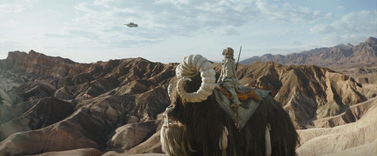  #TheMandalorian  The Razor Crest is then entitled to four aerial shots, aka the time to land at Tatooine. The bounty hunter has reached the next stage of his quest.