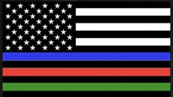 JDCahill4's tweet photo. Good morning people say a prayer for us who represent the  #ThinBlueLine #ThinRedLine #ThinGreenLine https://t.co/HsUJCjy7RM