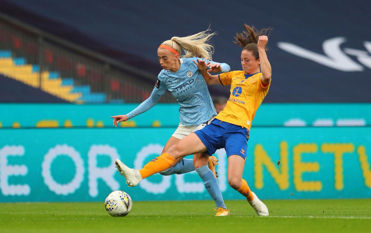 chloekelly's tweet image. ...it was all a dream 🤩 💭