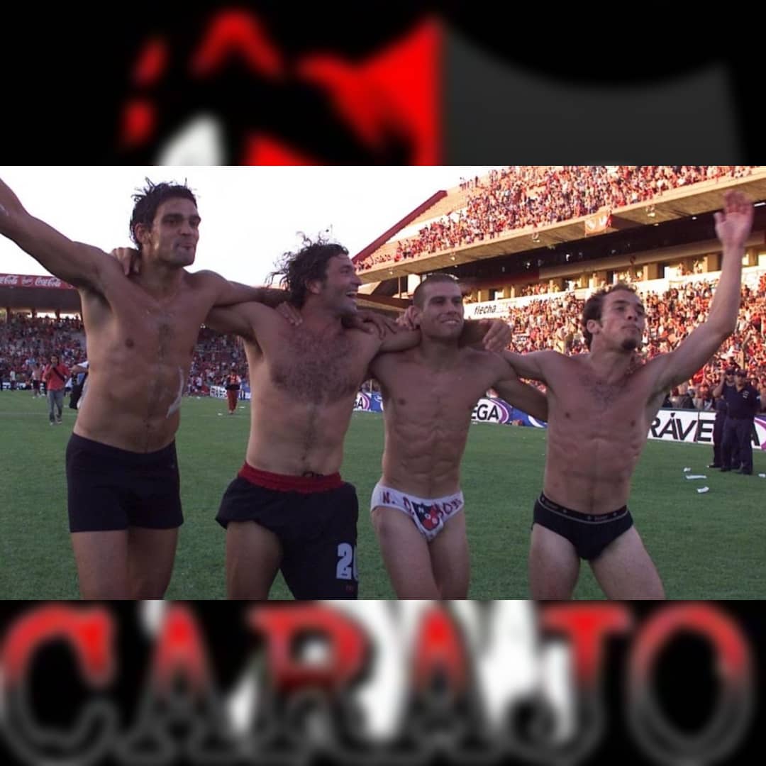 Newells_Carajoo's tweet photo. Feliz cumple Colo!!🔴⚫
Un 2 de noviembre de 1981, nacía en Villa Gobernador Gálvez el ex defensor leproso Germán Ré, campeón del Apertura 2004 (18PJ y un gol).

📈 En total, con la camiseta de #Newells completó 205 encuentros y cinco tantos entre 2002 y 2008. https://t.co/n5Tyg8Pol6