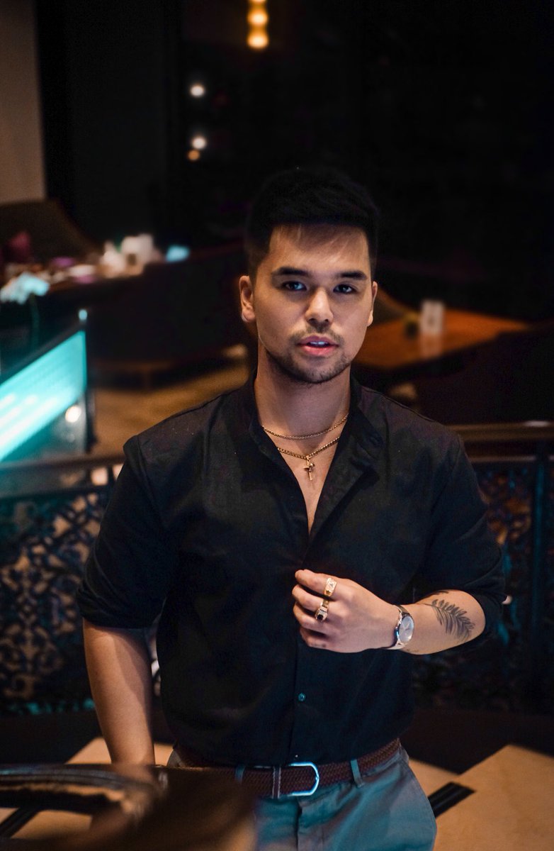 JMKO_music's tweet photo. my original song ‘Aahon’ is back on TV!! 

Watch #SOYPonKapamilyaChannel 
Story of Yanxi Palace, weeknights 11PM! 🤩🔥 https://t.co/cwtoFEawLQ