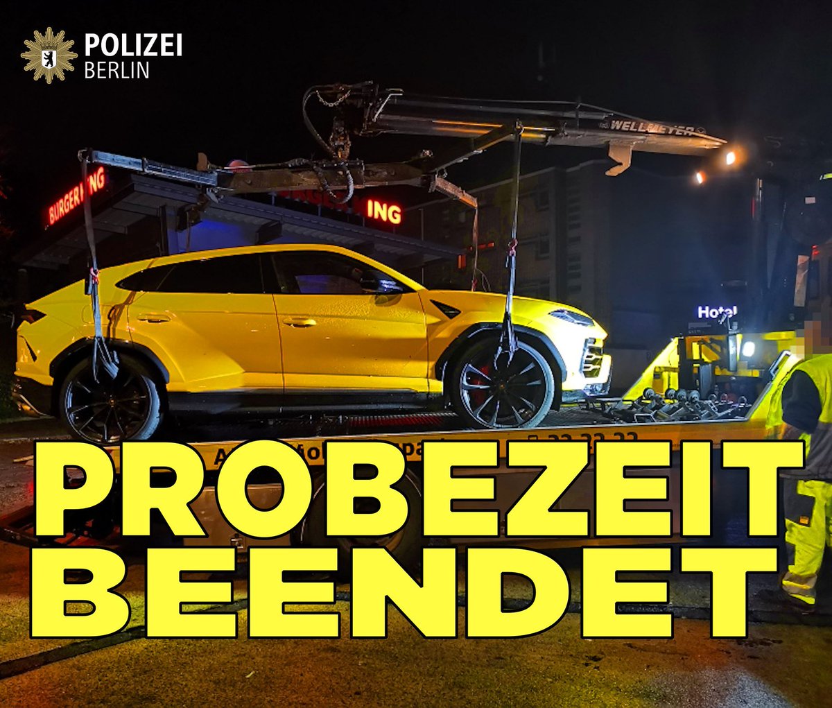 polizeiberlin's tweet photo. Lesen Sie hier, wie es einem 19-Jährigen gelungen ist, seine Probezeit vorzeitig zu beenden und warum er nun statt einem Auto mit 2,3 t (650 PS) verschiedene 11-Tonner mit ca. 300 PS) nutzen wird:

^tsm https://t.co/5O2c8qoA3Y