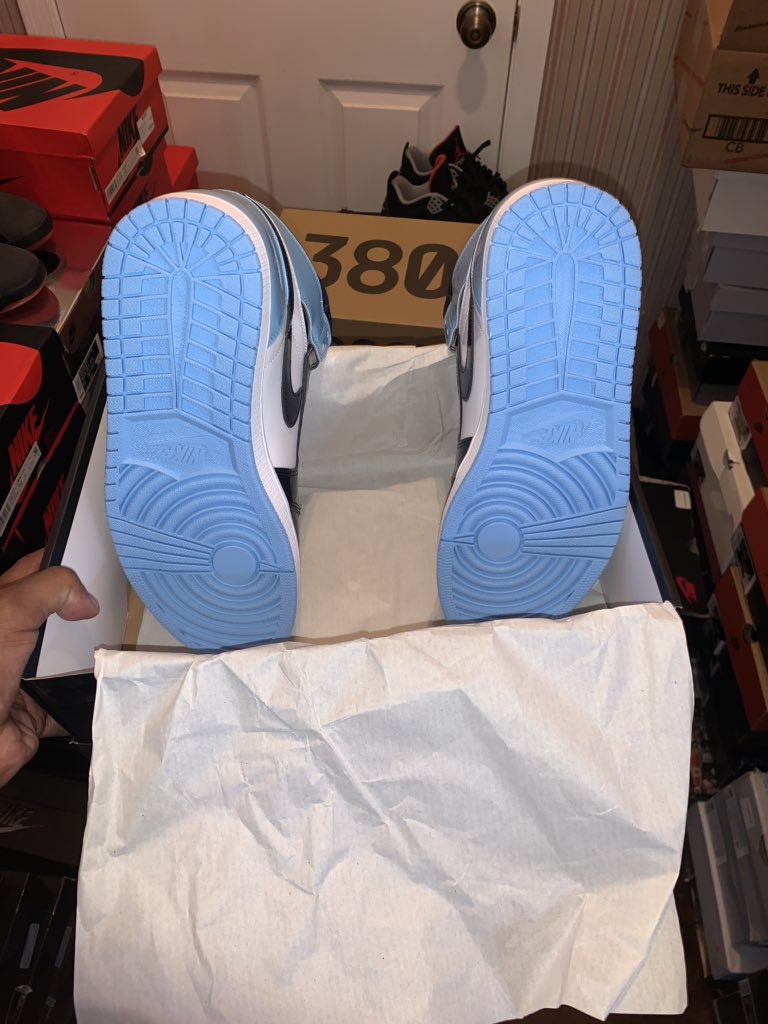 twitter sneakersnstuff