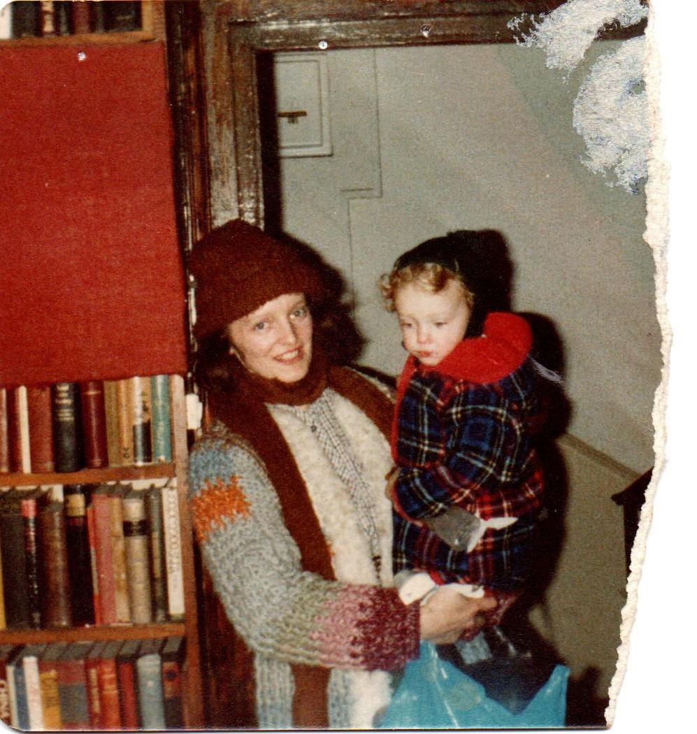 @DurrellSociety @Shakespeare_Co @alisonflood @holdengraber @CecileVarry Books ordered!

in the winter of 1983, I had the transformative experience of finding @shakespeare_co in a snowstorm -- and ended up staying there for a few months.  Their tradition of hospitality & camaraderie is real. Pls. help keep it going by buying a few books if you can.