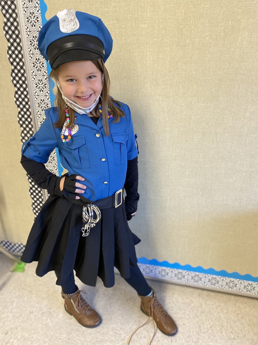 DobbinsMrs's tweet photo. Halloween costumes to kick off red ribbon week! 🎃❤️@NCCSschools @shufordnccs https://t.co/Bq4fIq4Wfm