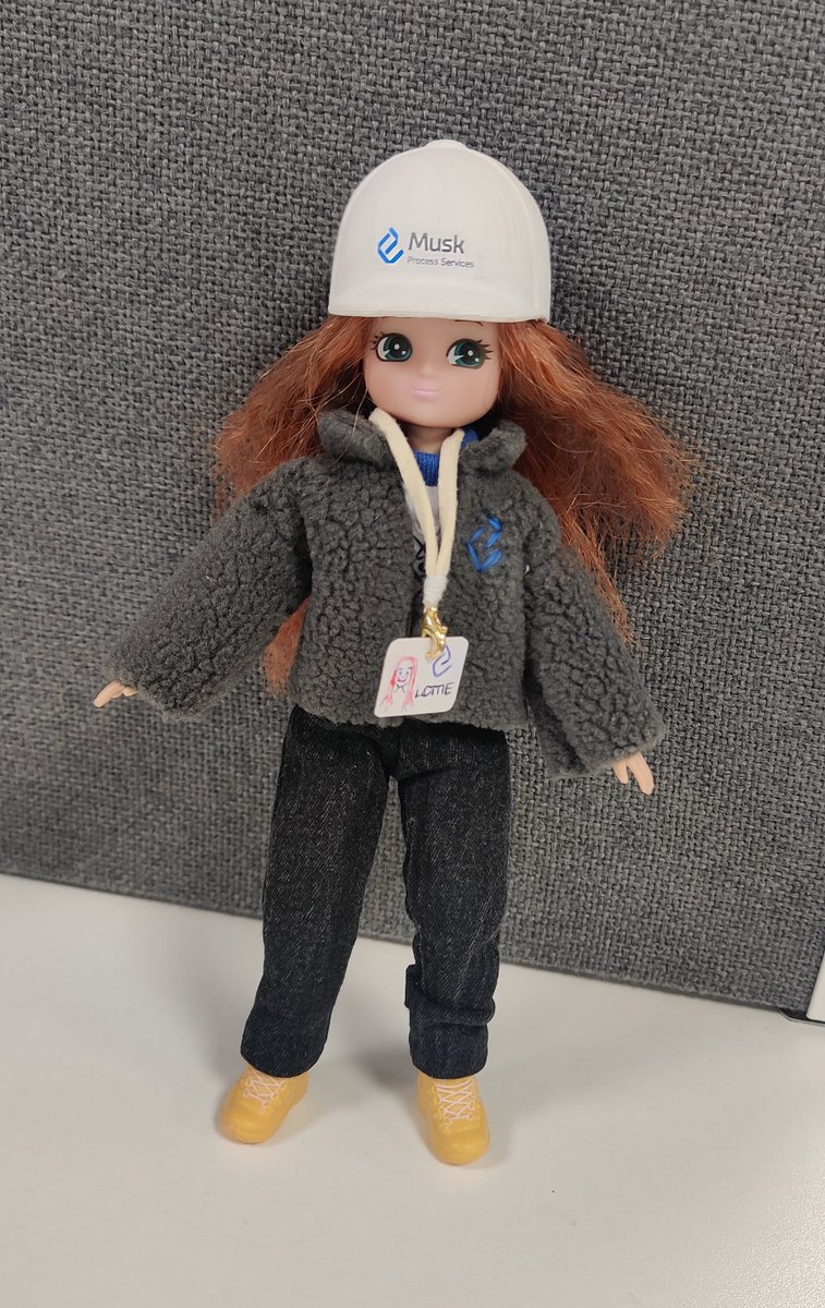 EJGroupEnginee1's tweet photo. Lottie has been kitted out with PPE and she's quite taken with her new hard hat!

We think she looks great in her new Musk workwear.

#WESLottieTour #TEWeek20 #EngineeringForAll #TransformTheFuture 
@WESECB1919 @WES1919 @Lottie_dolls https://t.co/3uEDOzkIVV